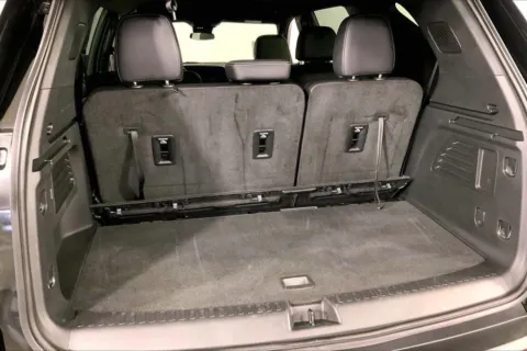 More photos of 2025 Chevrolet Traverse FWD LT at Cable Dahmer Chrysler Dodge Jeep Ram of Kansas City, MO