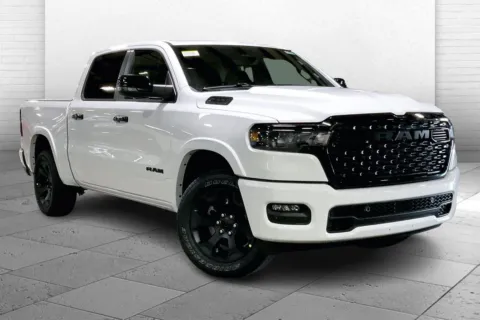 White 2026 RAM Ram 1500 RAM 1500 BIG HORN CREW CAB 4X4 5'7' BOX for sale in Kansas City, MO