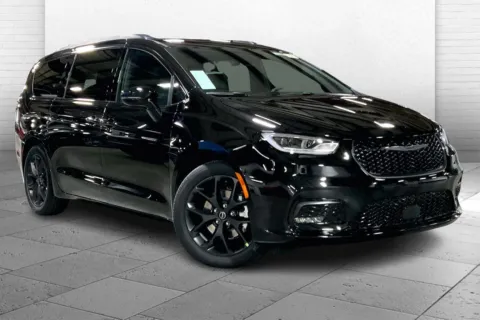 Black 2026 Chrysler Pacifica PACIFICA SELECT for sale in Kansas City, MO