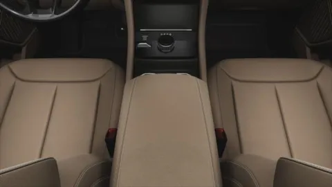 More photos of 2025 Jeep Grand Cherokee GRAND CHEROKEE LIMITED 4X4 at Cable Dahmer Chrysler Dodge Jeep Ram of Kansas City, MO