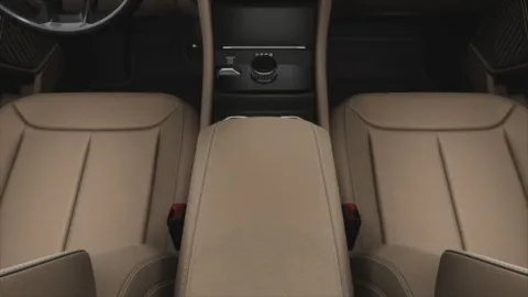 More photos of 2025 Jeep Grand Cherokee GRAND CHEROKEE LIMITED 4X4 at Cable Dahmer Chrysler Dodge Jeep Ram of Kansas City, MO