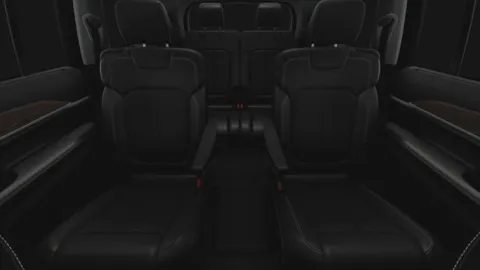 Another view of 2025 Jeep Grand Cherokee GRAND CHEROKEE L LIMITED 4X4 for sale in Kansas City, MO at Cable Dahmer Chrysler Dodge Jeep Ram of Kansas City