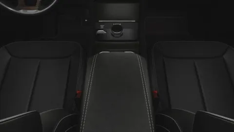 More photos of 2025 Jeep Grand Cherokee GRAND CHEROKEE L LIMITED 4X4 at Cable Dahmer Chrysler Dodge Jeep Ram of Kansas City, MO