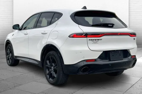 More photos of 2024 Dodge Hornet R/T EAWD at Cable Dahmer Chrysler Dodge Jeep Ram of Kansas City, MO