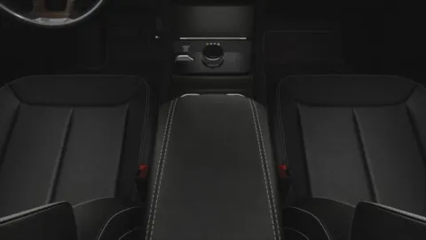 More photos of 2025 Jeep Grand Cherokee GRAND CHEROKEE L LIMITED 4X4 at Cable Dahmer Chrysler Dodge Jeep Ram of Kansas City, MO