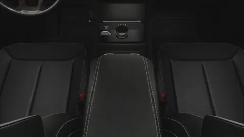 More photos of 2025 Jeep Grand Cherokee GRAND CHEROKEE L LIMITED 4X4 at Cable Dahmer Chrysler Dodge Jeep Ram of Kansas City, MO