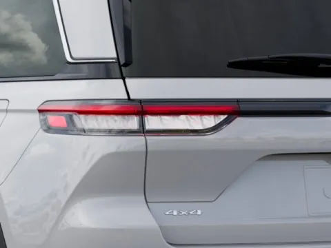 More photos of 2025 Jeep Grand Cherokee GRAND CHEROKEE LIMITED 4X4 at Cable Dahmer Chrysler Dodge Jeep Ram of Kansas City, MO