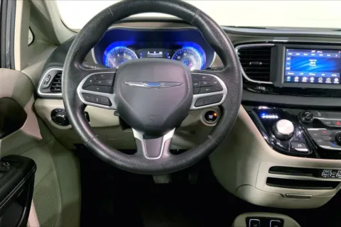 More photos of 2021 Chrysler Voyager LXI at Cable Dahmer Chrysler Dodge Jeep Ram of Kansas City, MO