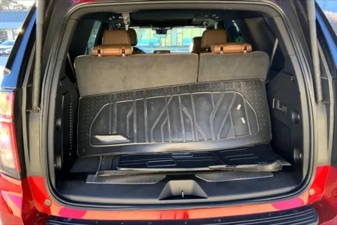 More photos of 2023 Chevrolet Tahoe 4WD High Country at Cable Dahmer Chrysler Dodge Jeep Ram of Kansas City, MO