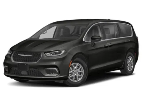 Black 2023 Chrysler Pacifica Touring L for sale in Kansas City, MO
