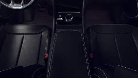 More photos of 2026 Jeep Grand Cherokee GRAND CHEROKEE LIMITED 4X4 at Cable Dahmer Chrysler Dodge Jeep Ram of Kansas City, MO