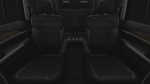 Photos of 2025 Jeep Grand Cherokee GRAND CHEROKEE L LIMITED 4X4 for sale in Kansas City, MO at Cable Dahmer Chrysler Dodge Jeep Ram of Kansas City