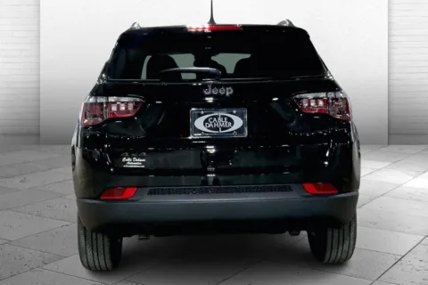 More photos of 2026 Jeep Compass COMPASS LATITUDE ALTITUDE 4X4 at Cable Dahmer Chrysler Dodge Jeep Ram of Kansas City, MO