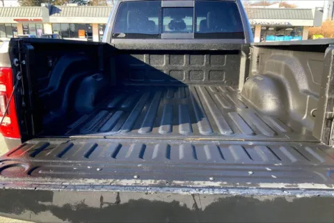 More photos of 2022 RAM 2500 Laramie at Cable Dahmer Chrysler Dodge Jeep Ram of Kansas City, MO