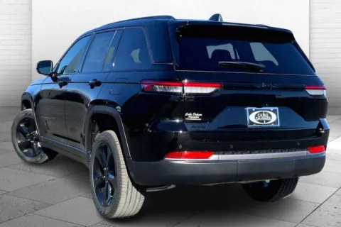 Another view of 2026 Jeep Grand Cherokee GRAND CHEROKEE LIMITED 4X4 for sale in Kansas City, MO at Cable Dahmer Chrysler Dodge Jeep Ram of Kansas City