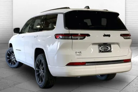 Another view of 2026 Jeep Grand Cherokee GRAND CHEROKEE L LIMITED RESERVE 4X4 for sale in Kansas City, MO at Cable Dahmer Chrysler Dodge Jeep Ram of Kansas City