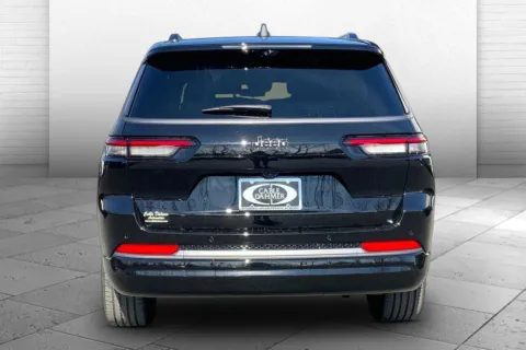 More photos of 2026 Jeep Grand Cherokee GRAND CHEROKEE L LIMITED RESERVE 4X4 at Cable Dahmer Chrysler Dodge Jeep Ram of Kansas City, MO