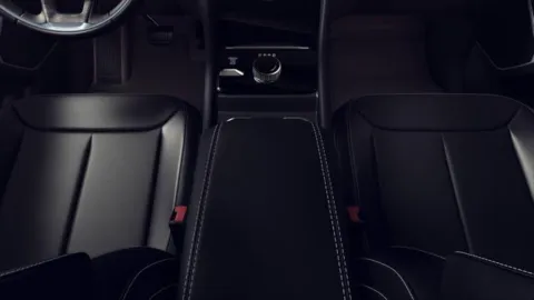 More photos of 2026 Jeep Grand Cherokee GRAND CHEROKEE L LIMITED RESERVE 4X4 at Cable Dahmer Chrysler Dodge Jeep Ram of Kansas City, MO