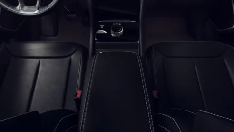 More photos of 2026 Jeep Grand Cherokee GRAND CHEROKEE LIMITED 4X4 at Cable Dahmer Chrysler Dodge Jeep Ram of Kansas City, MO