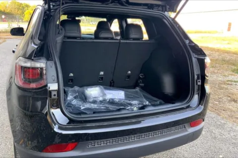 More photos of 2025 Jeep Compass Latitude at Cable Dahmer Chrysler Dodge Jeep Ram of Kansas City, MO