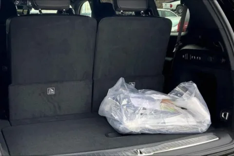 More photos of 2025 Jeep Grand Cherokee L Overland at Cable Dahmer Chrysler Dodge Jeep Ram of Kansas City, MO