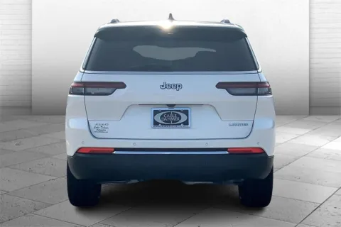 More photos of 2025 Jeep Grand Cherokee L Limited at Cable Dahmer Chrysler Dodge Jeep Ram of Kansas City, MO