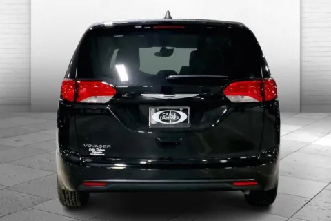 More photos of 2025 Chrysler Voyager LX at Cable Dahmer Chrysler Dodge Jeep Ram of Kansas City, MO
