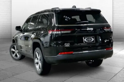 Another view of 2025 Jeep Grand Cherokee L Limited for sale in Kansas City, MO at Cable Dahmer Chrysler Dodge Jeep Ram of Kansas City