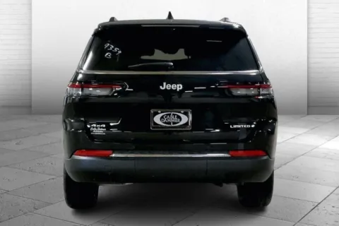 More photos of 2025 Jeep Grand Cherokee L Limited at Cable Dahmer Chrysler Dodge Jeep Ram of Kansas City, MO