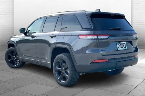 Another view of 2025 Jeep Grand Cherokee Limited for sale in Kansas City, MO at Cable Dahmer Chrysler Dodge Jeep Ram of Kansas City