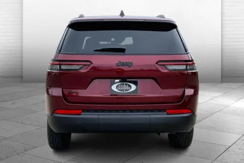 More photos of 2025 Jeep Grand Cherokee L Altitude X at Cable Dahmer Chrysler Dodge Jeep Ram of Kansas City, MO