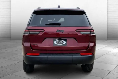 More photos of 2025 Jeep Grand Cherokee L Altitude X at Cable Dahmer Chrysler Dodge Jeep Ram of Kansas City, MO