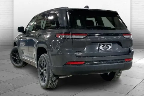 Another view of 2025 Jeep Grand Cherokee Altitude for sale in Kansas City, MO at Cable Dahmer Chrysler Dodge Jeep Ram of Kansas City