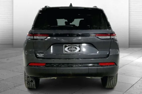 More photos of 2025 Jeep Grand Cherokee Altitude at Cable Dahmer Chrysler Dodge Jeep Ram of Kansas City, MO