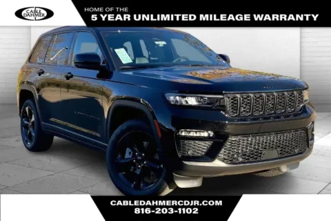 Black 2025 Jeep Grand Cherokee Limited for sale in Kansas City, MO