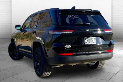 Another view of 2025 Jeep Grand Cherokee Limited for sale in Kansas City, MO at Cable Dahmer Chrysler Dodge Jeep Ram of Kansas City