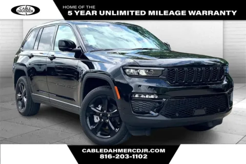 Black 2025 Jeep Grand Cherokee Limited for sale in Kansas City, MO