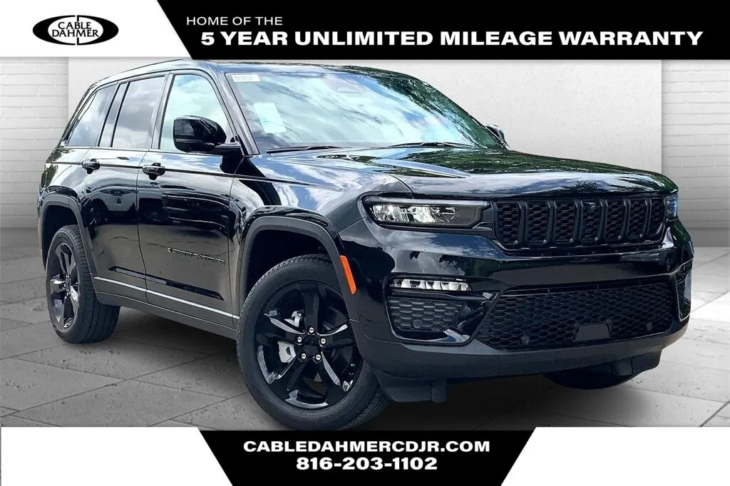 Black 2025 Jeep Grand Cherokee Limited for sale in Kansas City, MO
