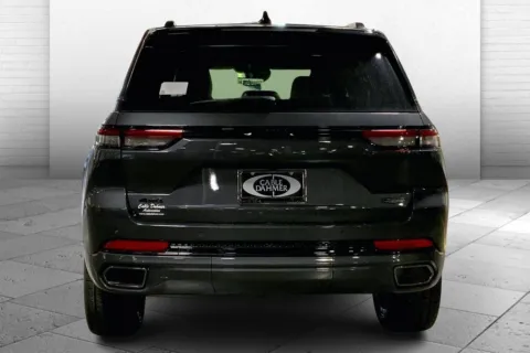 More photos of 2025 Jeep Grand Cherokee Summit Reserve at Cable Dahmer Chrysler Dodge Jeep Ram of Kansas City, MO
