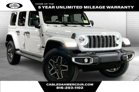 White 2025 Jeep Wrangler Sahara for sale in Kansas City, MO