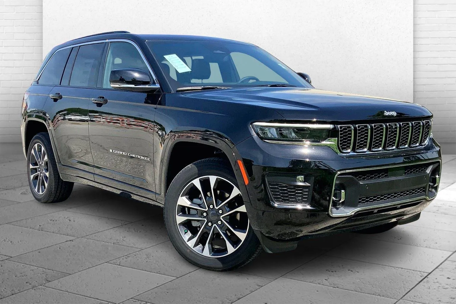 2025 Jeep Grand Cherokee GRAND CHEROKEE OVERLAND 4X4 for sale in Kansas City, MO