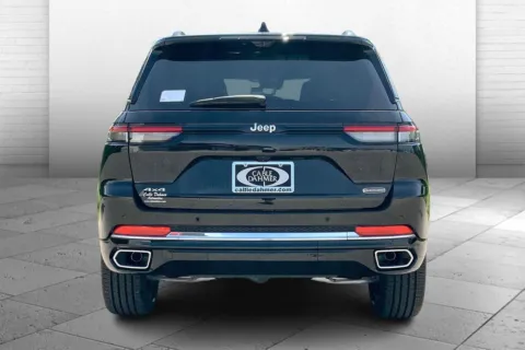 More photos of 2025 Jeep Grand Cherokee GRAND CHEROKEE OVERLAND 4X4 at Cable Dahmer Chrysler Dodge Jeep Ram of Kansas City, MO