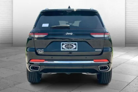 More photos of 2025 Jeep Grand Cherokee Overland at Cable Dahmer Chrysler Dodge Jeep Ram of Kansas City, MO