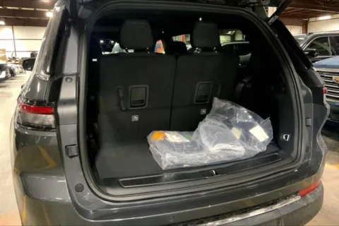More photos of 2025 Jeep Grand Cherokee L Laredo X at Cable Dahmer Chrysler Dodge Jeep Ram of Kansas City, MO
