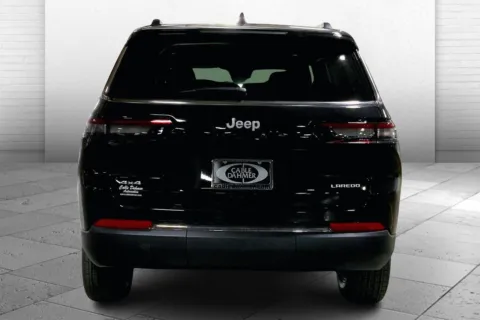 More photos of 2025 Jeep Grand Cherokee GRAND CHEROKEE L LAREDO X 4X4 at Cable Dahmer Chrysler Dodge Jeep Ram of Kansas City, MO