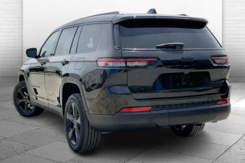 Another view of 2025 Jeep Grand Cherokee L Altitude for sale in Kansas City, MO at Cable Dahmer Chrysler Dodge Jeep Ram of Kansas City