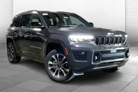 Gray 2025 Jeep Grand Cherokee Overland for sale in Kansas City, MO