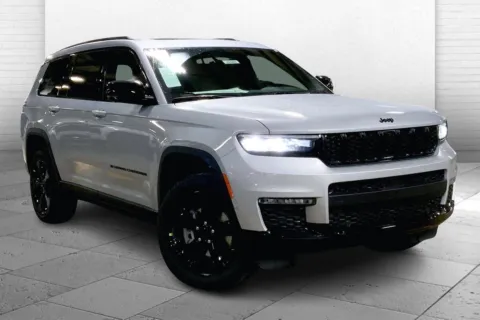 Silver 2025 Jeep Grand Cherokee GRAND CHEROKEE L LIMITED 4X4 for sale in Kansas City, MO