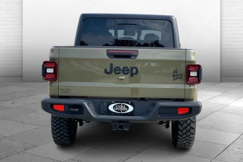 More photos of 2025 Jeep Gladiator Willys at Cable Dahmer Chrysler Dodge Jeep Ram of Kansas City, MO