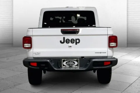 More photos of 2025 Jeep Gladiator High Tide at Cable Dahmer Chrysler Dodge Jeep Ram of Kansas City, MO